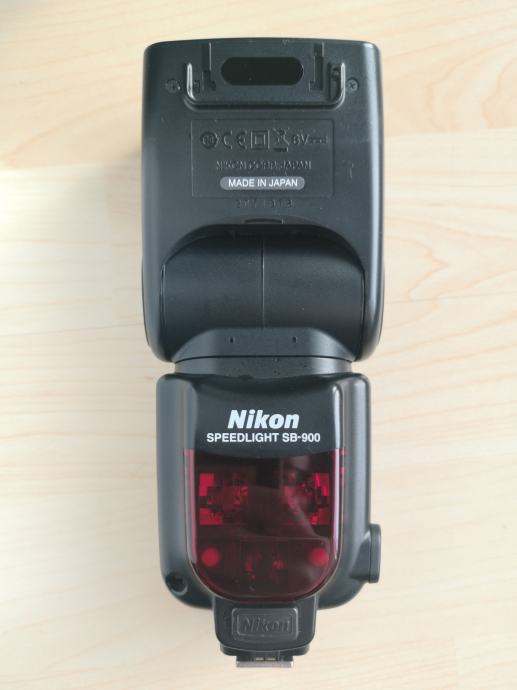 Nikon SB900 Speedlight