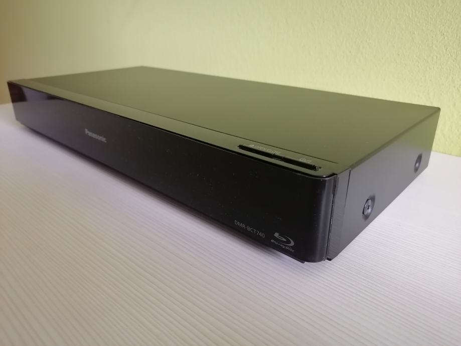 Bluray/DVD/HDD snemalnik Panasonic DMRBCT740, HDMI izhod!