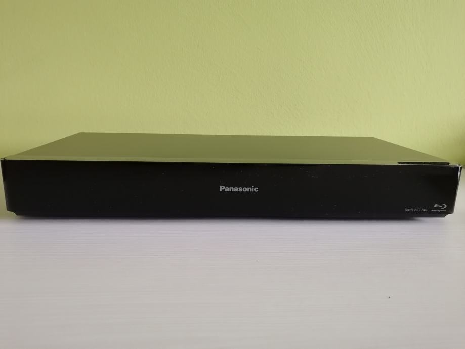 Bluray/DVD/HDD snemalnik Panasonic DMRBCT740, HDMI izhod!