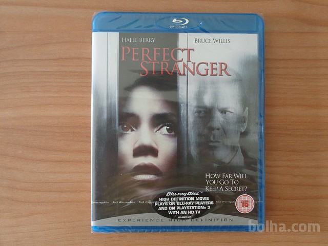 Perfect Stranger (Popolni tujec) na Blu ray, SLO pod. (nov, zapakiran)