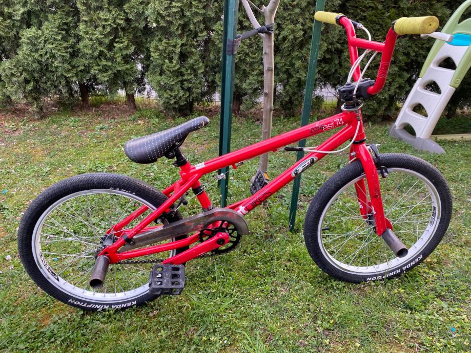 BMX GT zone est.74