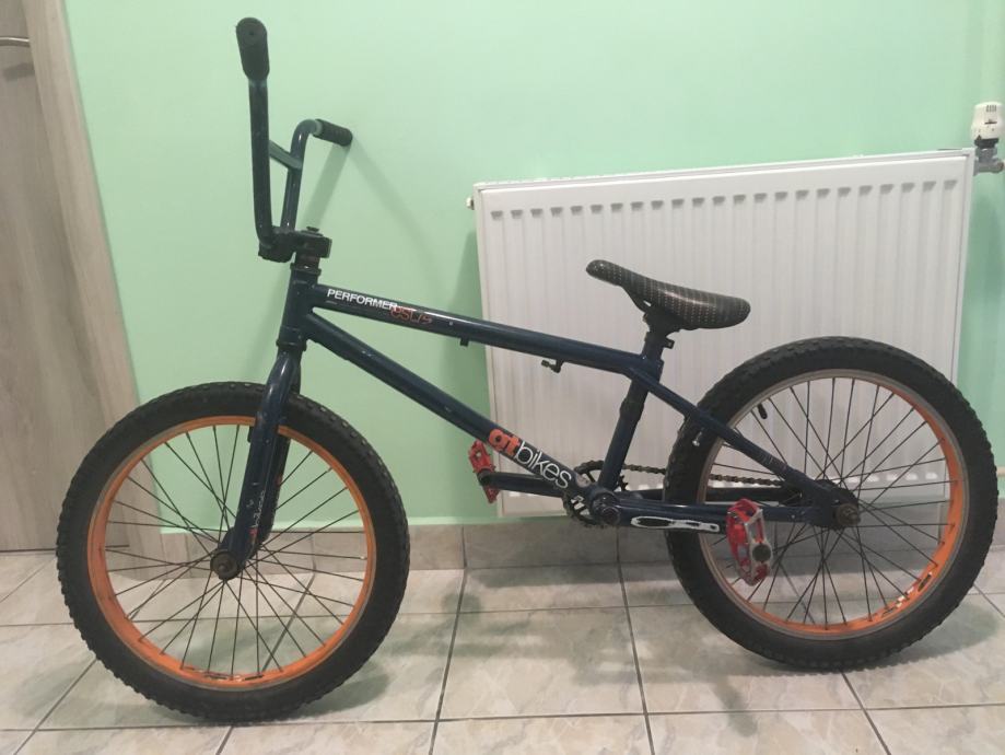 Kolo BMX gt bikes Performer est.74