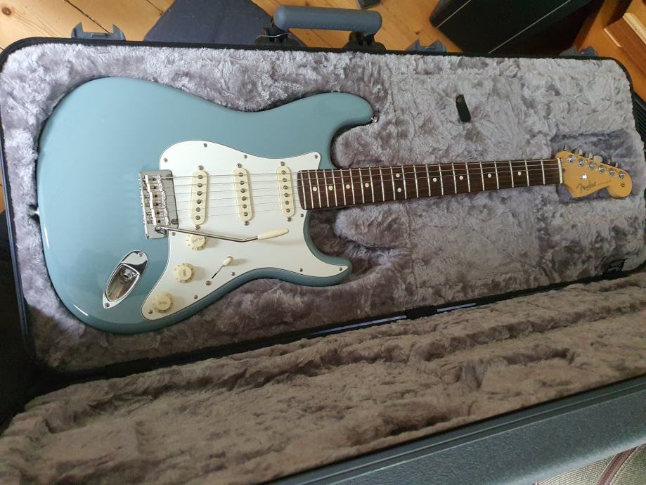 Fender Professional Stratocaster