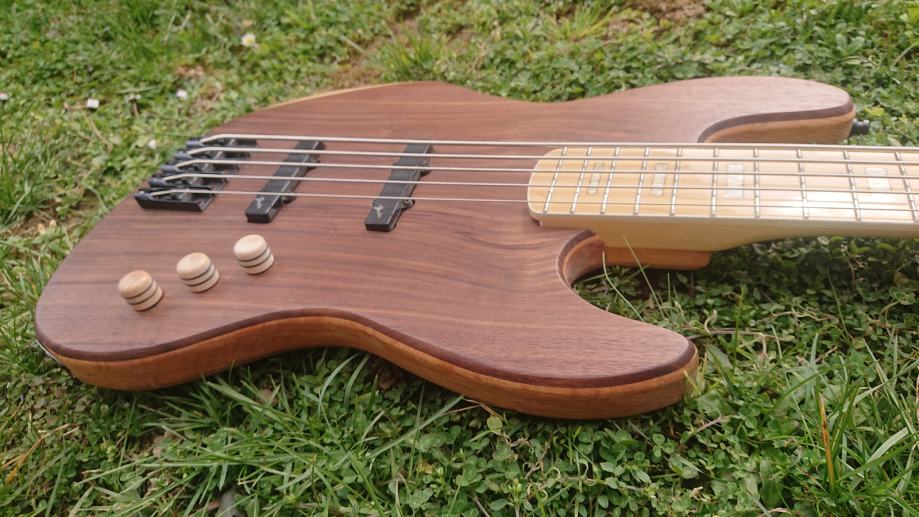 Upgrade Basses Jazz Bass 5