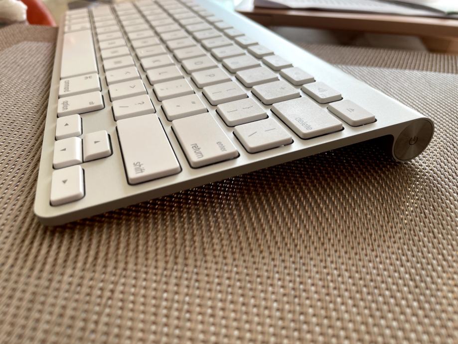 Apple Wireless Keyboard US layout