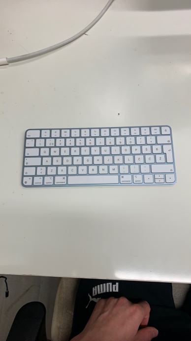 Tipkovnica Apple Magic Keyboard - modra