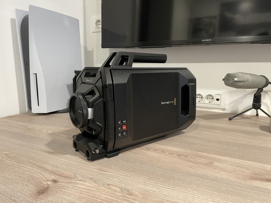 Blackmagic Ursa 4K V2 EF