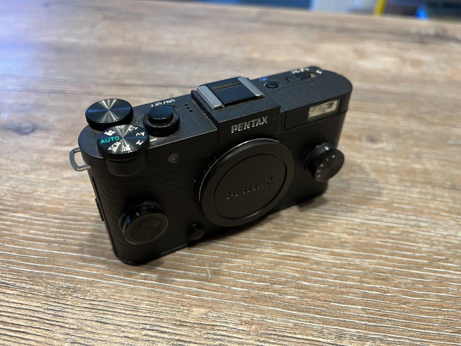 Pentax QS1