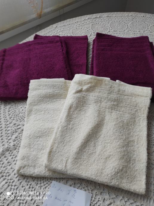 5-delni komplet brisač v bež in viola barvi, novo