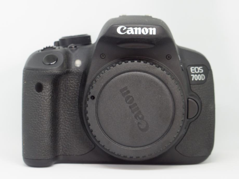 Canon EOS 700d dslr