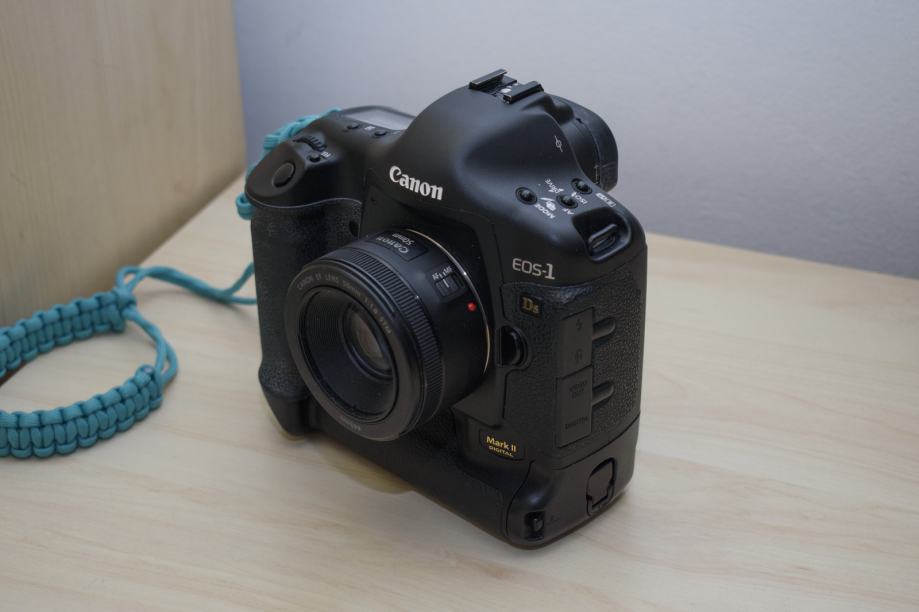 Canon EOS 1Ds Mark II