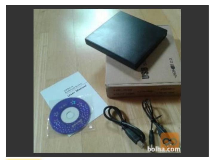 Zunanji USB 2.0 DVD ROM predvajalnik in CD±RW pekač.