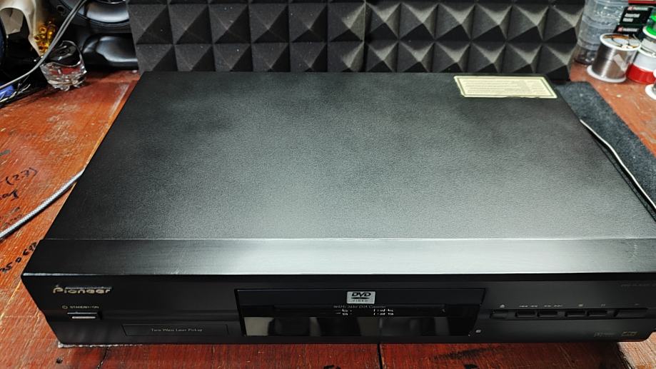 Pioneer dv 343 CD DVD player