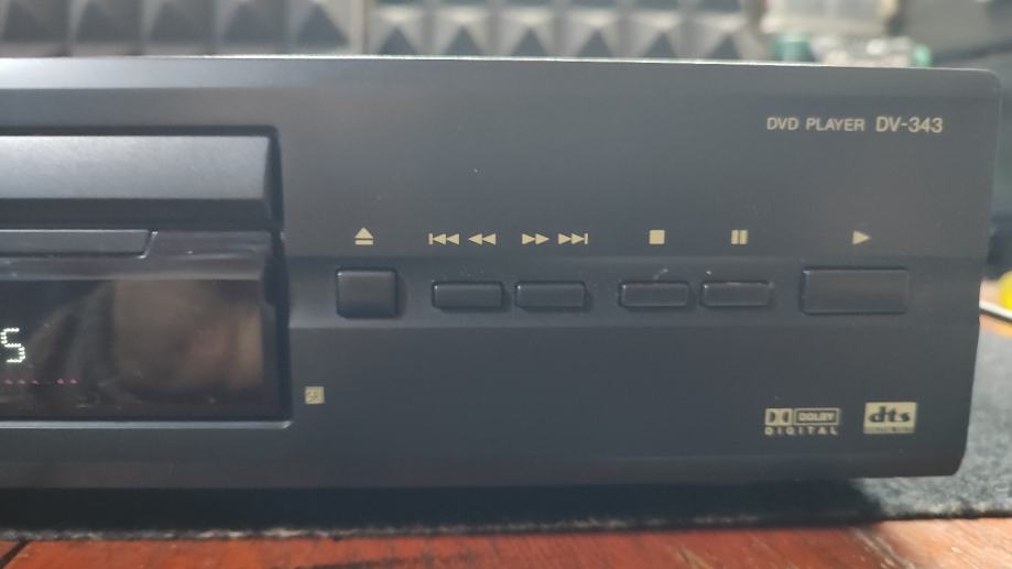 Pioneer dv 343 CD DVD player
