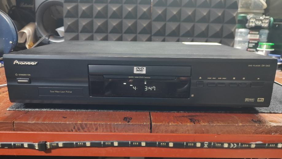 Pioneer dv 343 CD DVD player