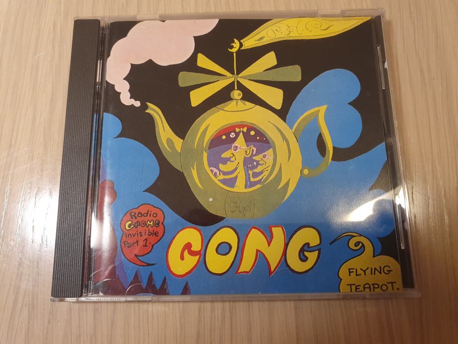 Gong Flying Teapot