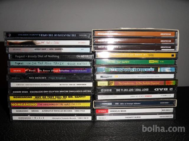Več originalnih CDjev z metal,classic,punk,etno,rock