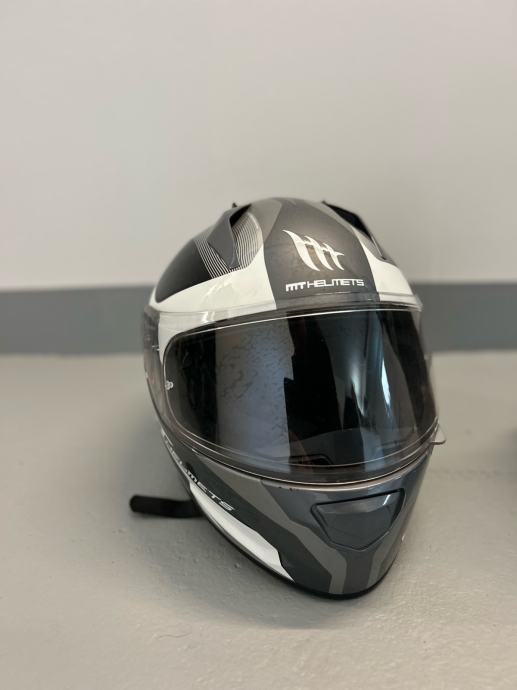 Motoristična čelada MT Helmets M