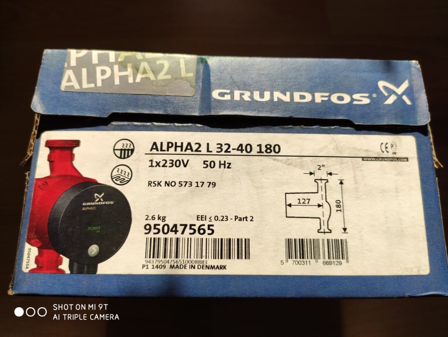 Grundfos obtočna črpalka za ogrevanje ALPHA2 25-40 180