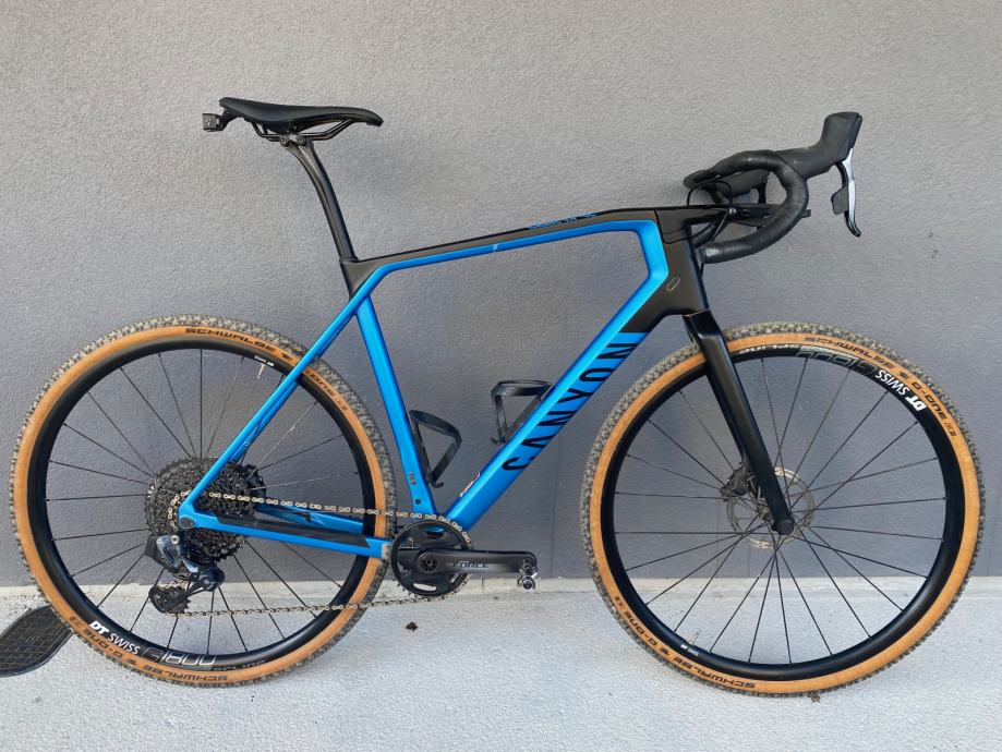 Gravel kolo Canyon Grail CF SL 8 eTAP