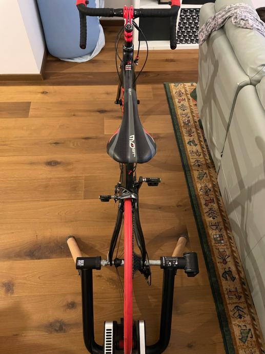 pinarello fp quattro harga