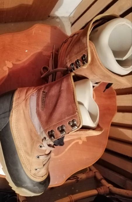 Čevlji za snowboardanje