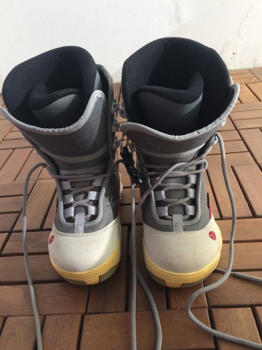 Dekliški čevlji za deskanje na snegu / snowbordanje