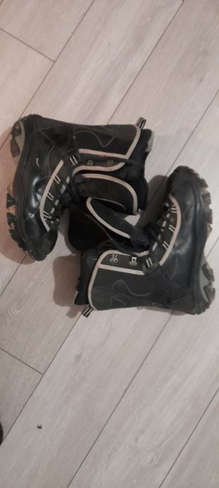 snowboard boots 46