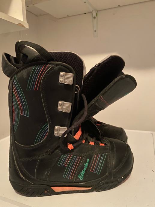 Snowboard boots Elan