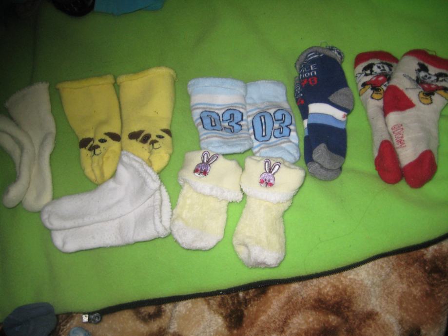 Tople nogavičke za novorojenčka