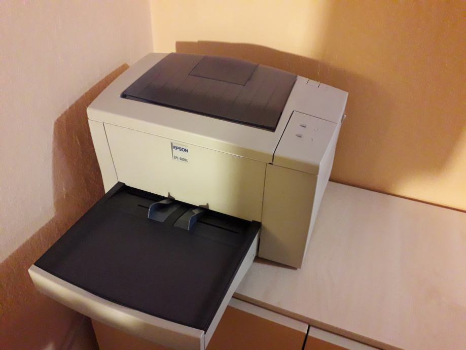 laserski tiskalnik EPSON 5800L