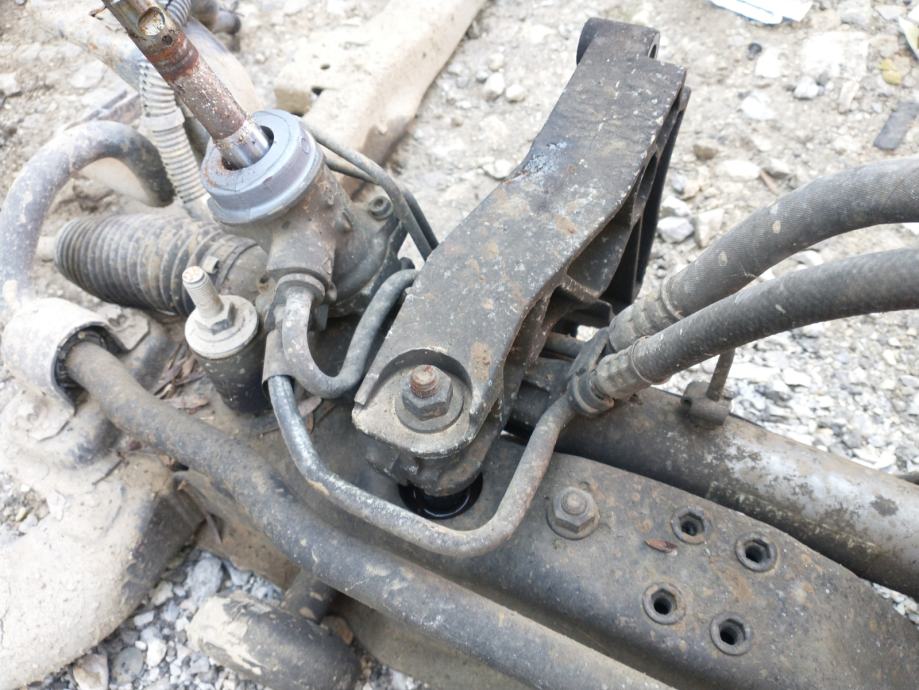 opel astra h servo črpalka servo pumpa volanska letev original