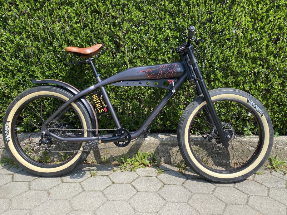 Cruiser FELT HOT WHEELS