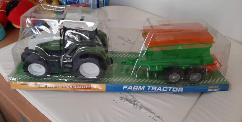 Traktor s prikolico - novo