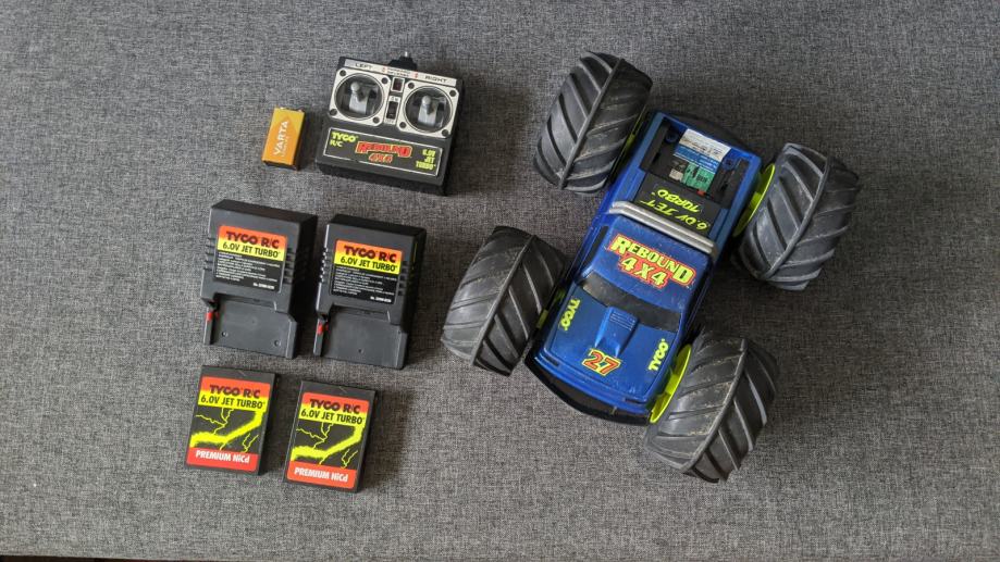 Tyco RC Rebound 1995 (+ Dodaten polnilec in baterija)