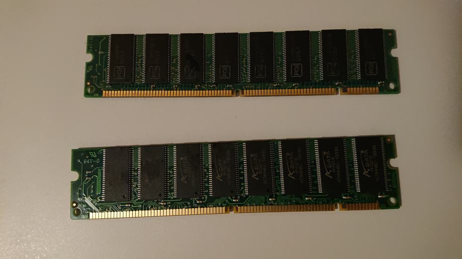 DDR pomnilnik RAM 2x 512MB