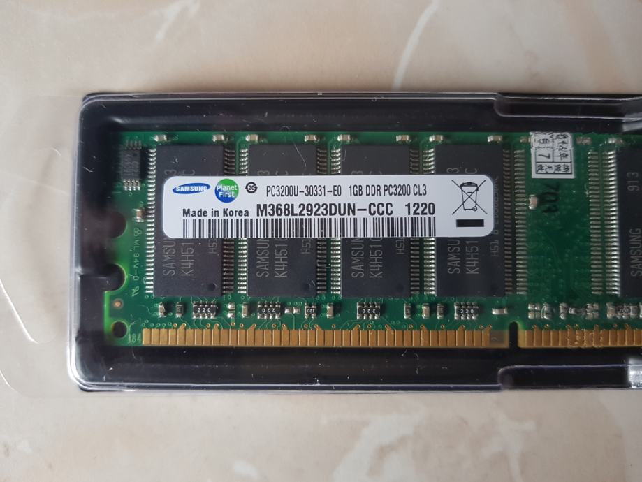 DDR RAM 1GB ZA NAMIZNI RAČUNALNIK