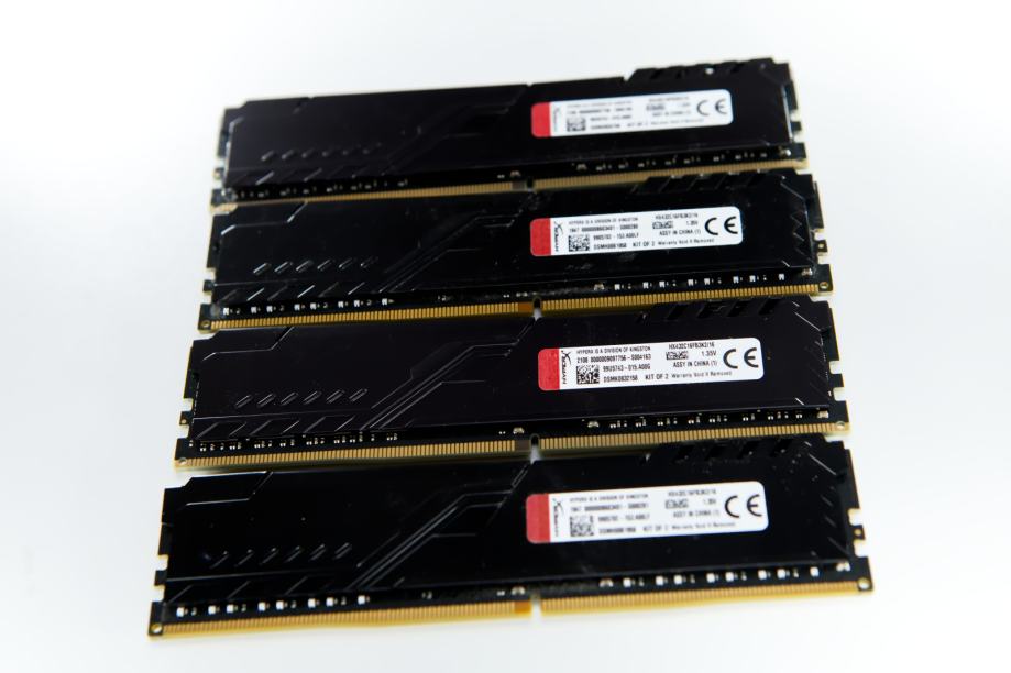 HyperX Fury DDR4 32GB (2x16GB) 3200MHz CL18 RAM - Schwarz XMP