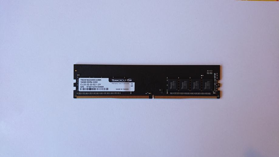 Pomnilnik DDR4 16GB CL22-22-22-52 1.2V Teamgroup