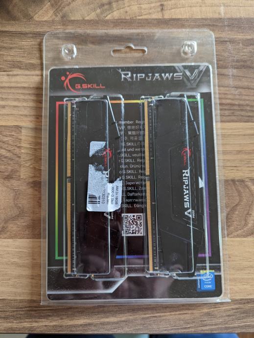 G Skill Ripjaws V Samsung B Die (Samsung B-die) G.Skill Ripjaws V 32GB (2x16GB) DDR4-3600 C14!