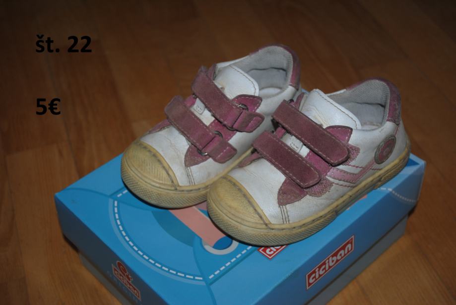 Čevlji za deklico Ciciban (prodam/podarim)