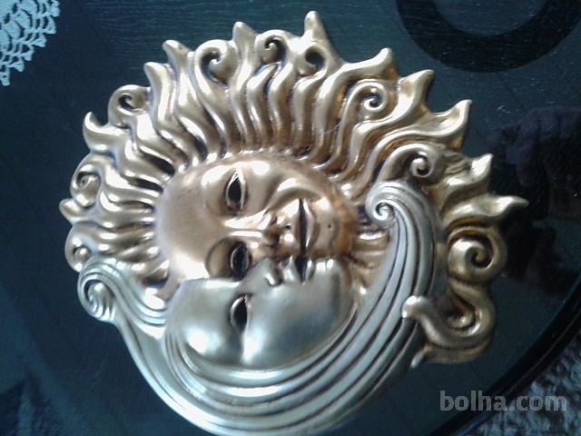 prodam dve maski iz brona in original iz Benetk samo 39 EUR