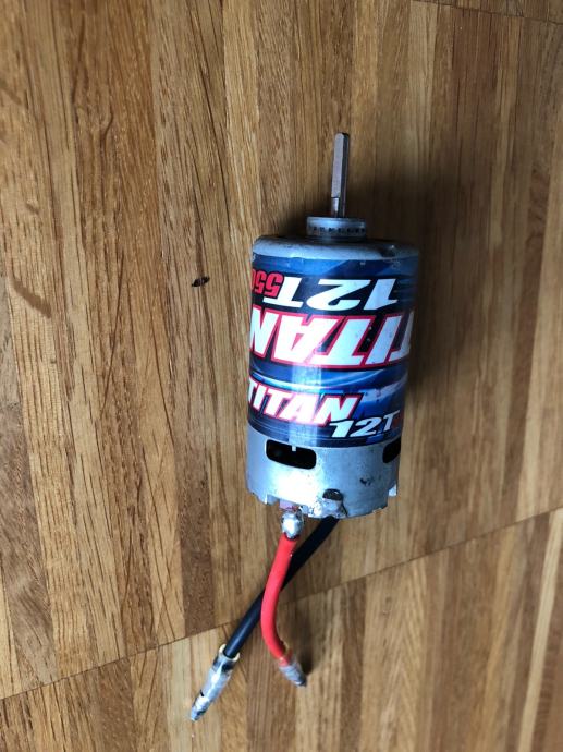 Voiture Radiocommandée Traxxas Stampede - Moteur Titan 12T, Neuve, Autocollants Inclus, Version Camion