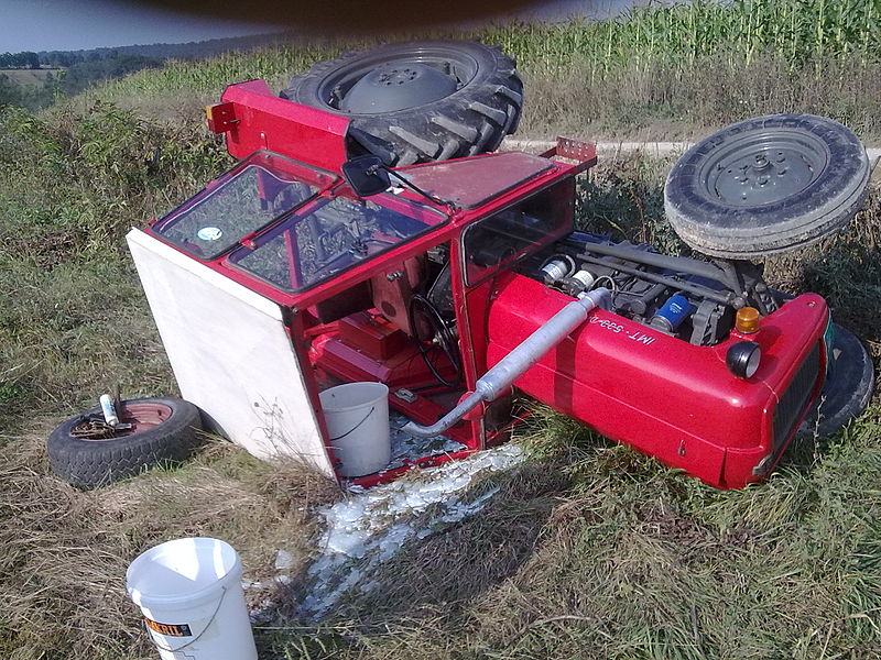 Kupim traktor IMT lahko tudi slabše ohranjen poškodovan ali v okvari