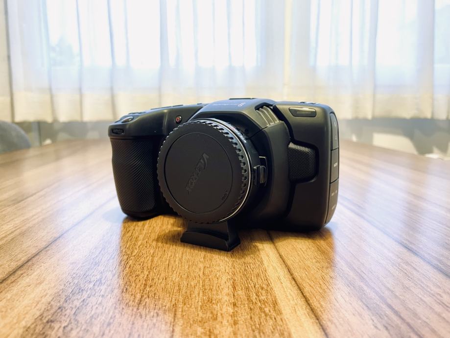 Blackmagic Pocket Cinema Camera 4K + Filmcity DSLR Shoulder Rig