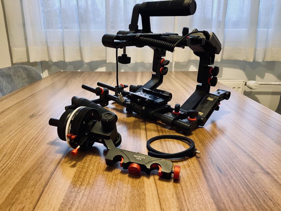 Blackmagic Pocket Cinema Camera 4K + Filmcity DSLR Shoulder Rig