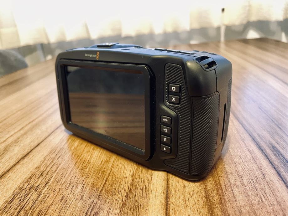 Blackmagic Pocket Cinema Camera 4K + Filmcity DSLR Shoulder Rig