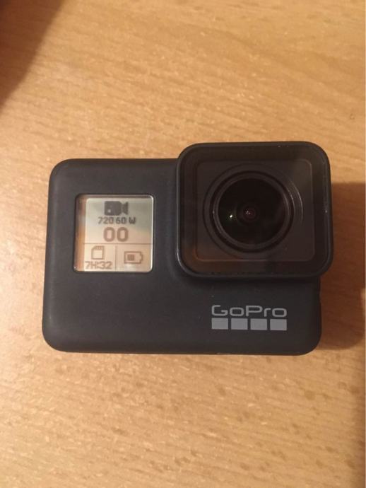 Gopro Hero 7 Black + tripod + sd card
