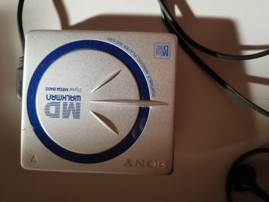 SONY MINIDISC PLAYER MZ E60