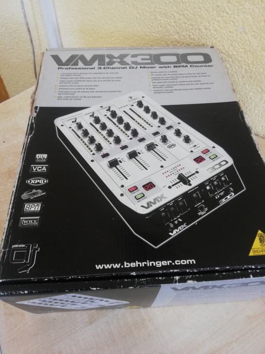 BEHRINGER VMX 300, dj mixer